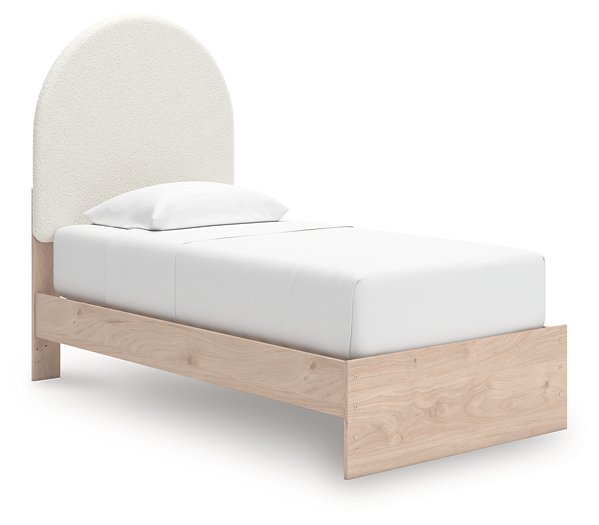 Arloster Upholstered Bed - Casa Morelos / Coahuila Furniture (Oklahoma City, OK)