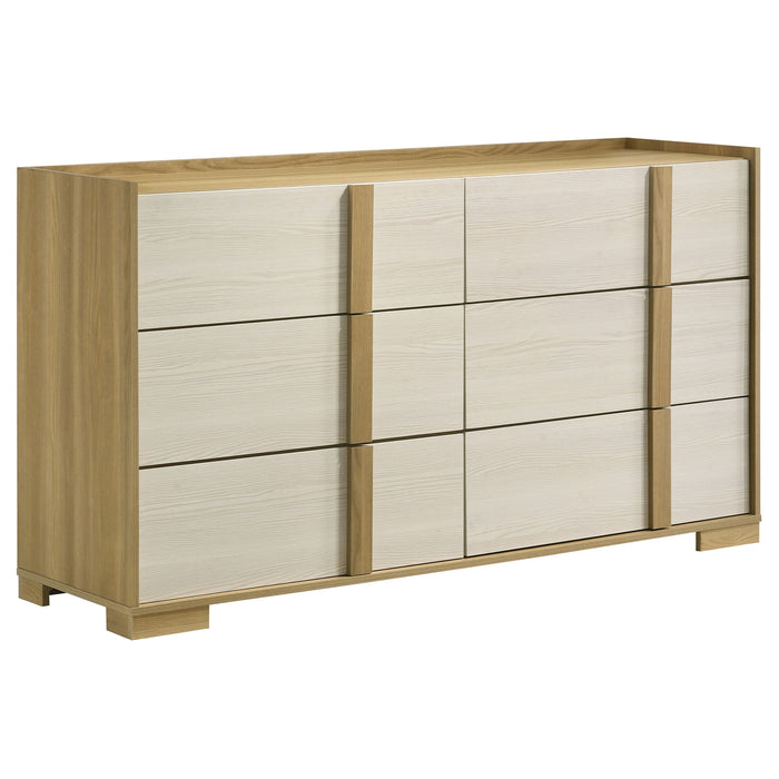 Hyland 4 & 5 Piece Bedroom Set E.King & Queen - Casa Morelos / Coahuila Furniture (Oklahoma City, OK)
