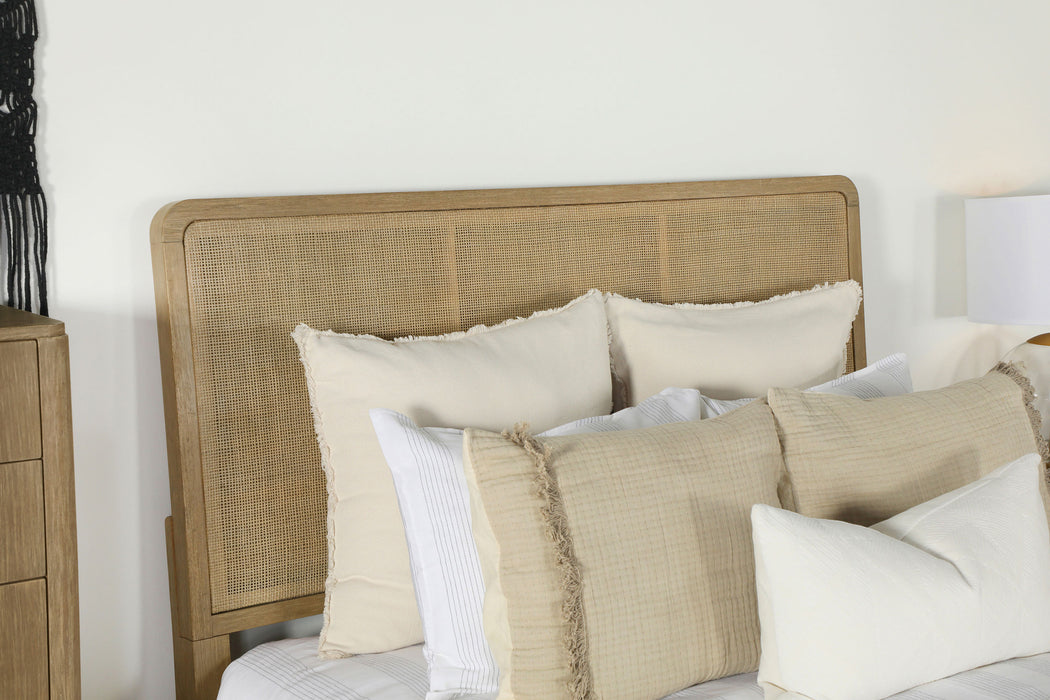 Arini Upholstered Panel Bed - Casa Morelos / Coahuila Furniture (Oklahoma City, OK)