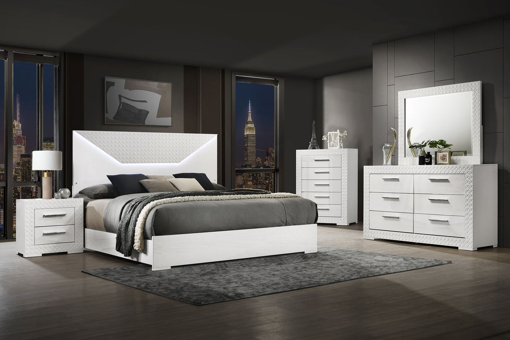 Ives 4 & 5 Piece Bedroom Set E.king & Queen White & Grey - Casa Morelos / Coahuila Furniture (Oklahoma City, OK)