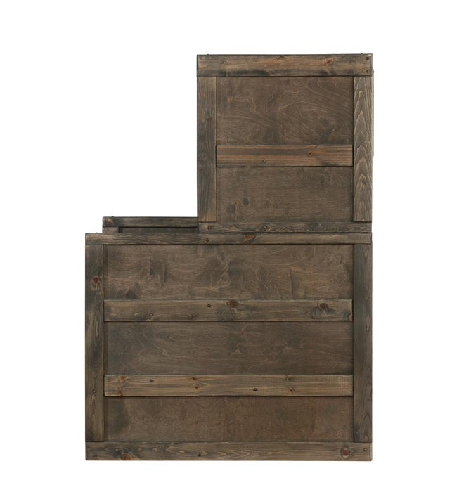 Wrangle Hill 4-drawer Stairway Chest