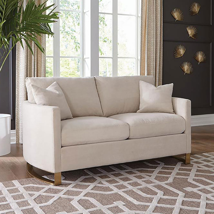 Corliss Loveseat