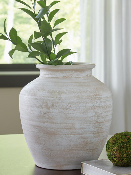 Meadie Vase - Casa Morelos / Coahuila Furniture (Oklahoma City, OK)