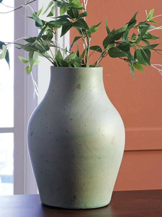 Baychester Vase - Casa Morelos / Coahuila Furniture (Oklahoma City, OK)