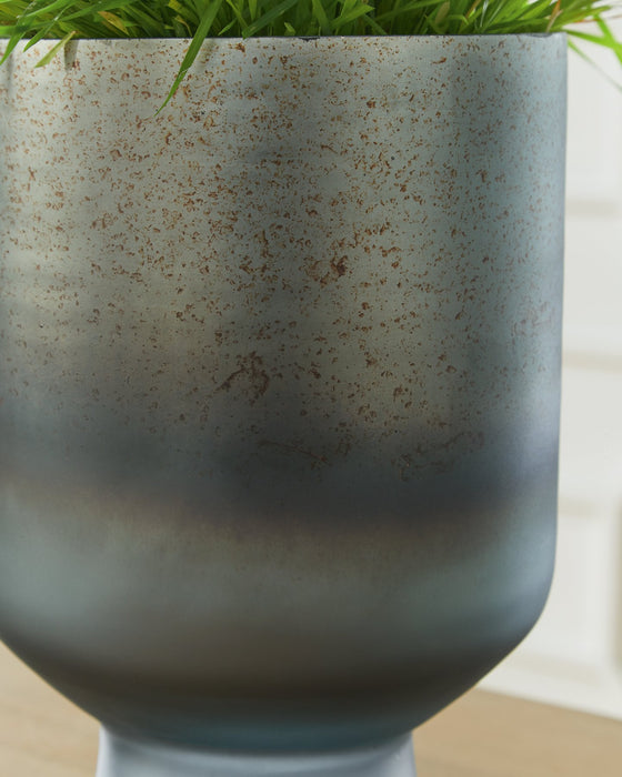 Pennmore Vase - Casa Morelos / Coahuila Furniture (Oklahoma City, OK)