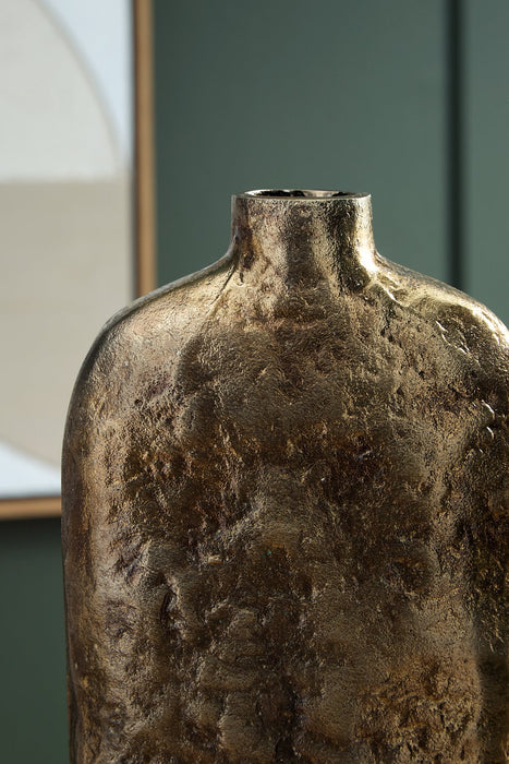 Wallmond Vase - Casa Morelos / Coahuila Furniture (Oklahoma City, OK)