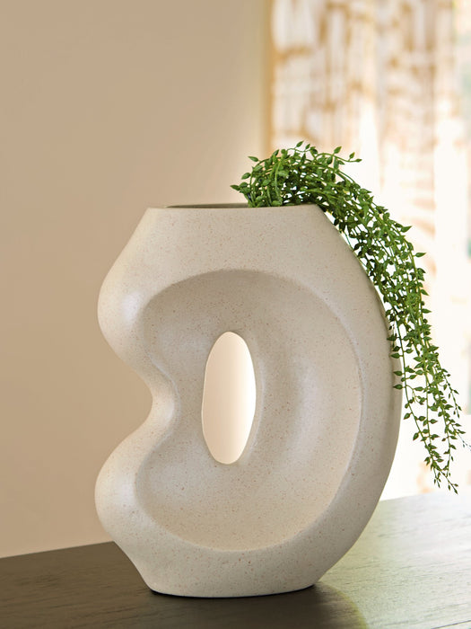 Odion Vase - Casa Morelos / Coahuila Furniture (Oklahoma City, OK)
