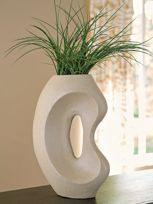 Odion Vase - Casa Morelos / Coahuila Furniture (Oklahoma City, OK)