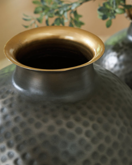 Woody Vase - Casa Morelos / Coahuila Furniture (Oklahoma City, OK)