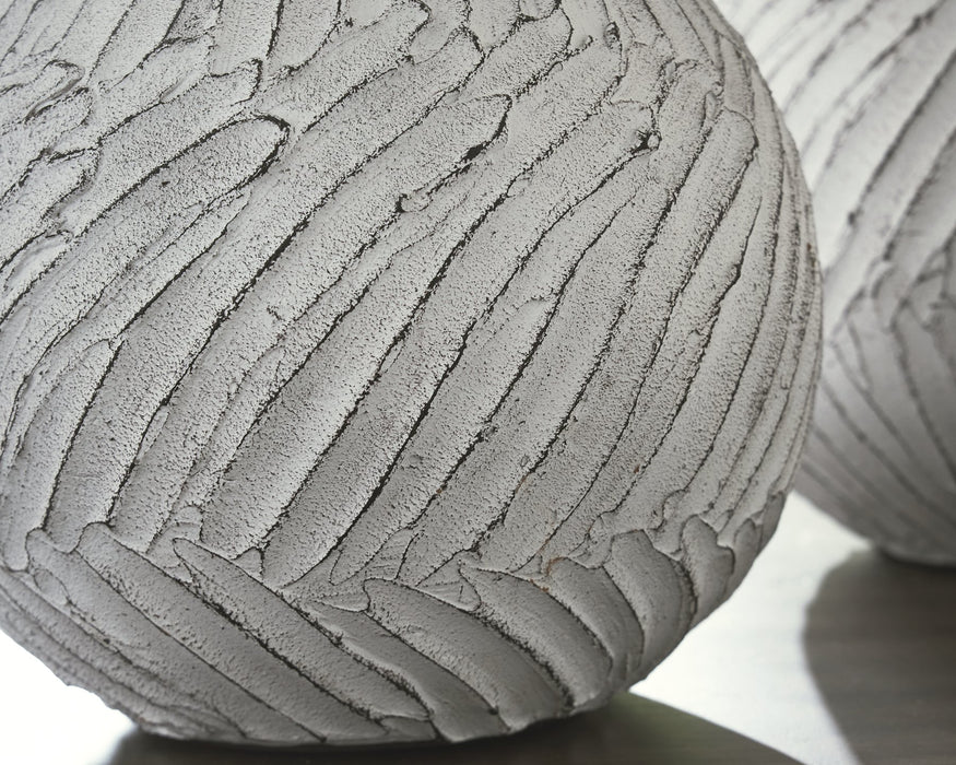 Shelvie Vase - Casa Morelos / Coahuila Furniture (Oklahoma City, OK)