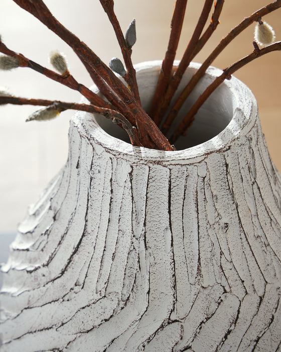Shelvie Vase - Casa Morelos / Coahuila Furniture (Oklahoma City, OK)