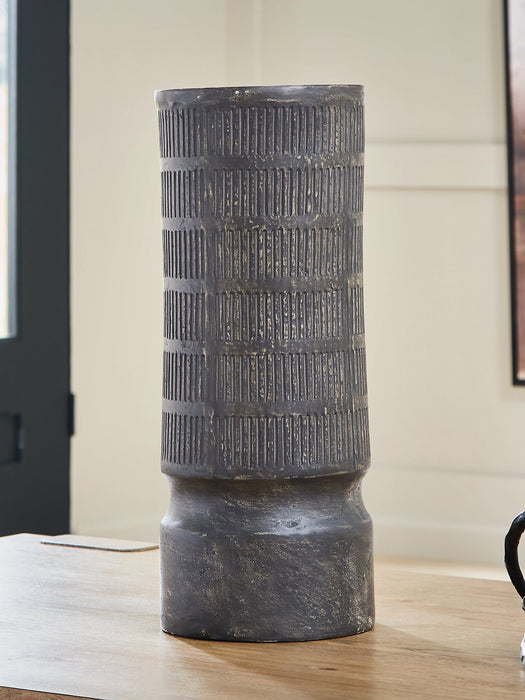 Beninworth Vase - Casa Morelos / Coahuila Furniture (Oklahoma City, OK)