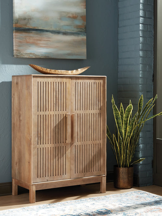 Pellamour Bar Cabinet - Casa Morelos / Coahuila Furniture (Oklahoma City, OK)