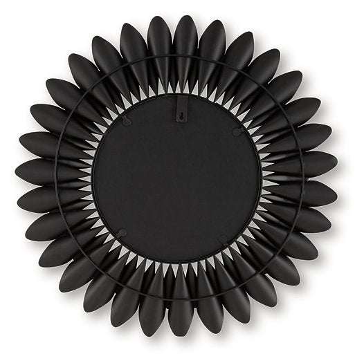 Ryenmour Accent Mirror - Casa Morelos / Coahuila Furniture (Oklahoma City, OK)