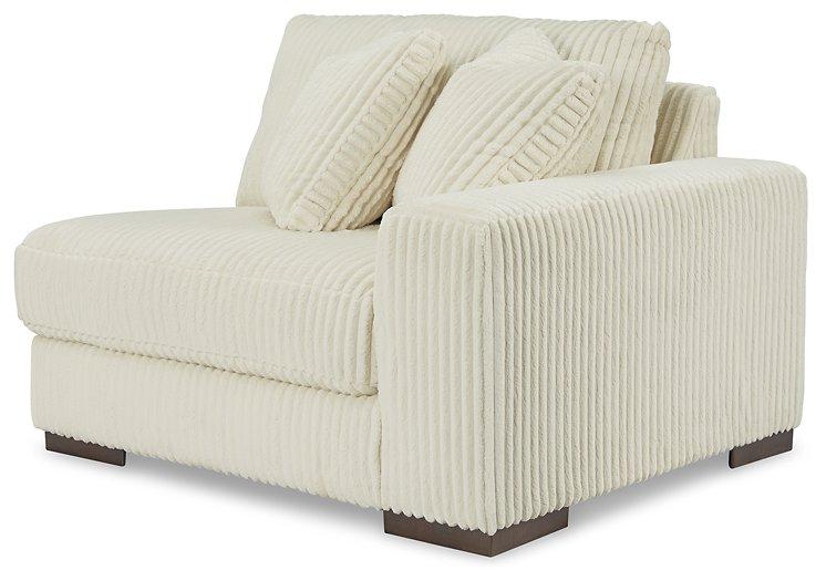 Lindyn Sectional Sofa - Casa Morelos / Coahuila Furniture (Oklahoma City, OK)