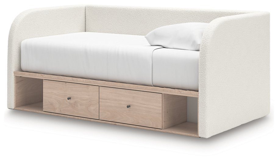 Arloster Upholstered Bed - Casa Morelos / Coahuila Furniture (Oklahoma City, OK)