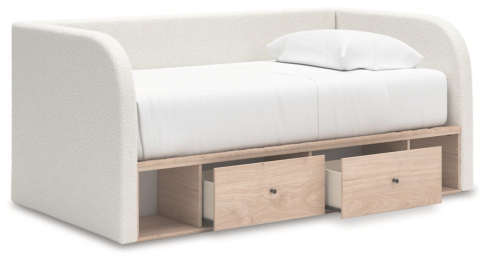 Arloster Upholstered Bed - Casa Morelos / Coahuila Furniture (Oklahoma City, OK)