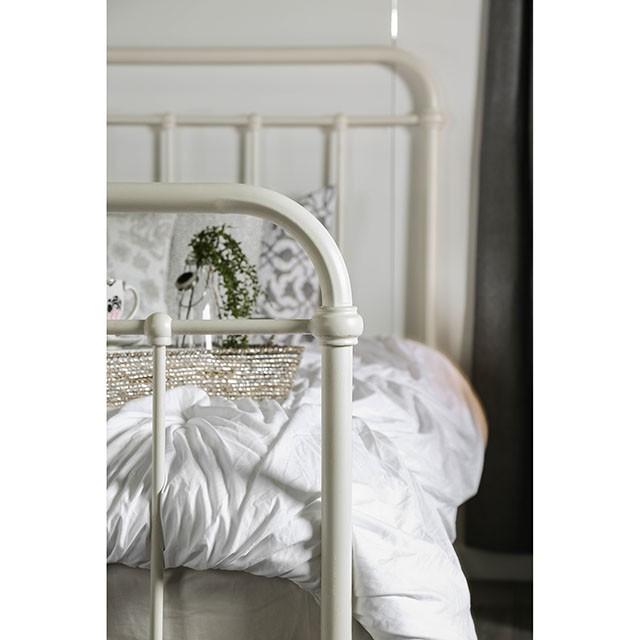 IRIA Vintage White Cal.King, E.King, & Full Bed - Casa Morelos / Coahuila Furniture (Oklahoma City, OK)
