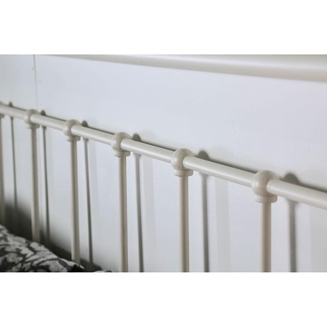IRIA Vintage White Cal.King, E.King, & Full Bed - Casa Morelos / Coahuila Furniture (Oklahoma City, OK)