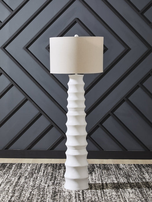 Veraleigh Floor Lamp - Casa Morelos / Coahuila Furniture (Oklahoma City, OK)